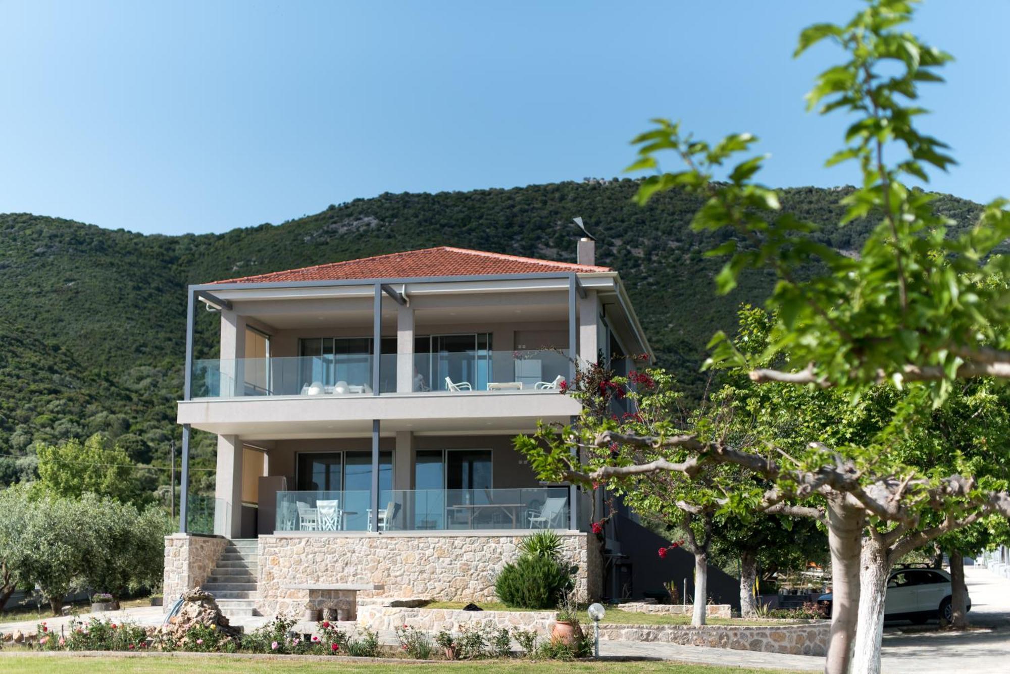 Villa Aphrodite Palairos Exterior photo